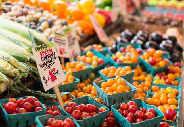 Découvrez 10 astuces pour profiter des marchés locaux en voyage