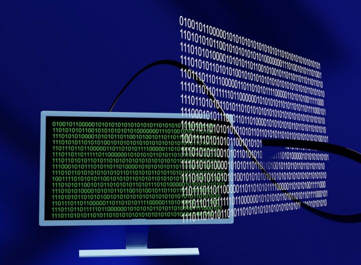 un écran d'ordinateur avec beaucoup de code dessus